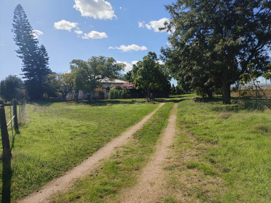4 Bedroom Property for Sale in Ruststasie Western Cape